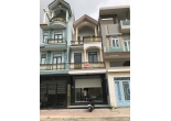 Bán nhà 2 lầu 1 trệt,giá rẻ,kinh doanh dĩ an,bình dương,63m